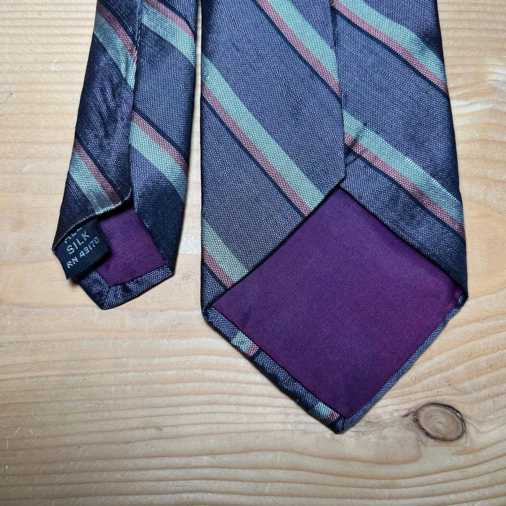 VTG Mens Silk Tie Navy Blue Green Red Striped Classic Preppy Style 3 1/4 x 56